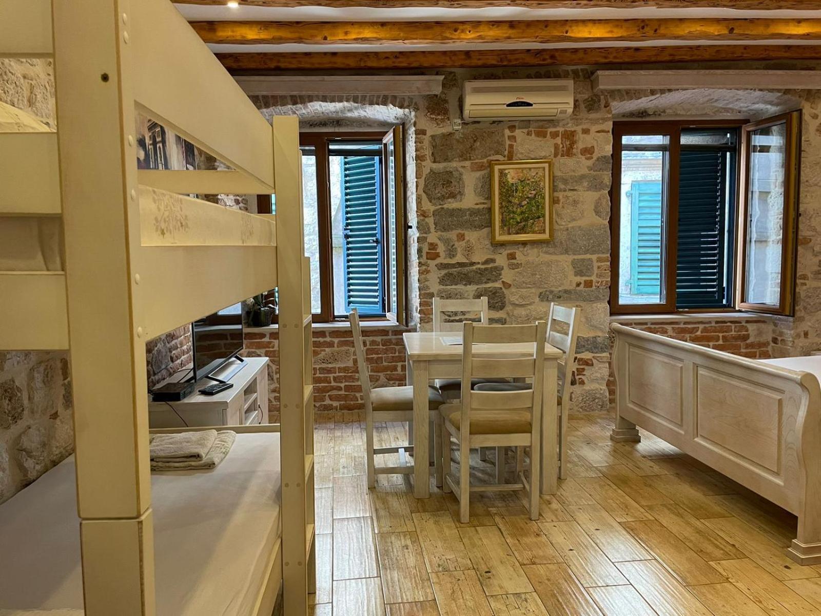 Apartments Dukic Κότορ Εξωτερικό φωτογραφία